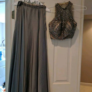 PROM DRESS 2 PIECE SIZE 4